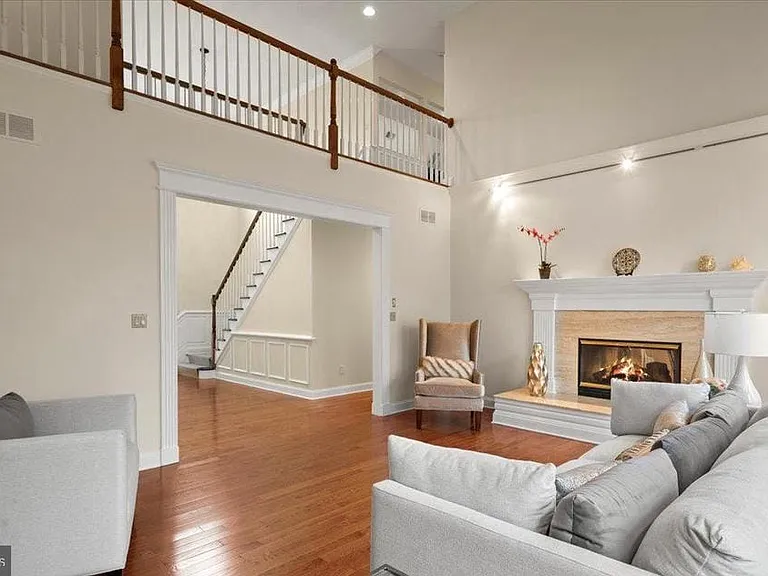12 Windermere Way — Photo 16