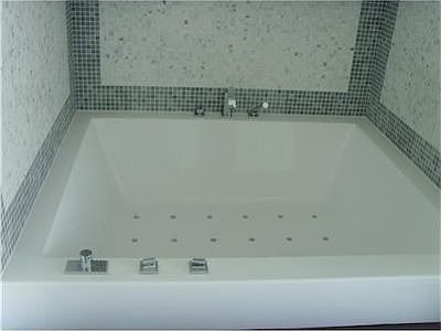 4th image of 200 Biscayne Blvd #3802