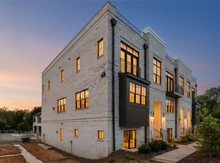 3233 W Friendly Ave, Greensboro, NC 27410