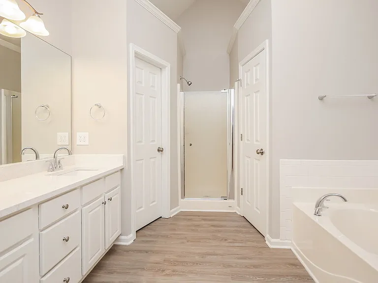 802 Pinder Point Ct — Photo 13