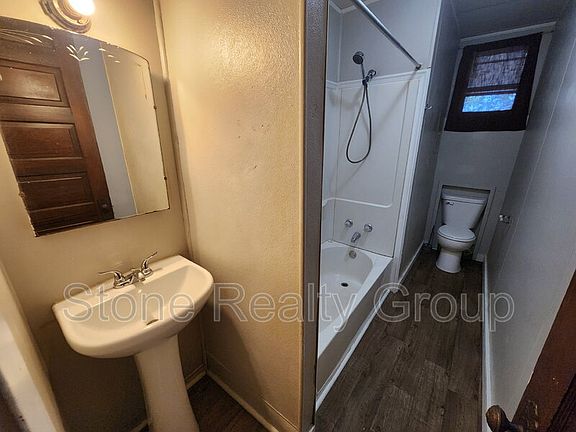 5th image of 1130 N 8th Street # B Fl 1ST