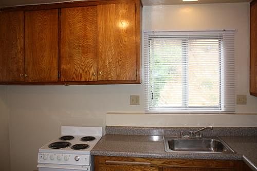 3rd image of 1910 N Marianna Ave APT 201