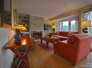 69 Townhouse Dr, Burnsville, NC 28714