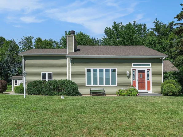 52303 Broken Arrow Dr, Granger, IN 46530