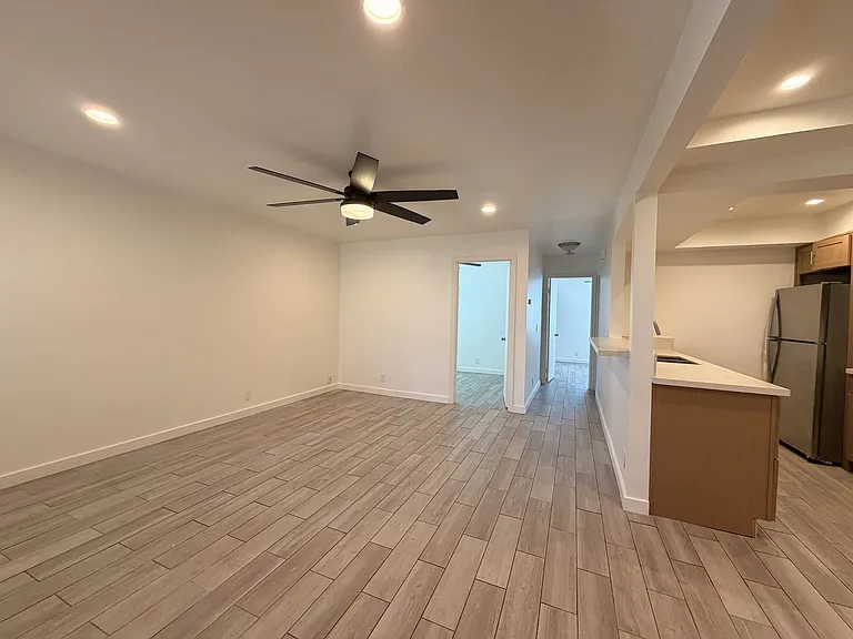 2843 C St #5 — Photo 5