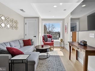 919 12th St NE #305, Washington, DC 20002