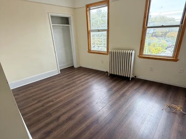 (undisclosed Address), Staten Island, NY 10304