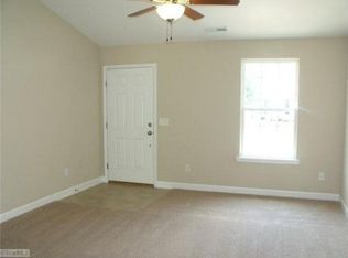 236 Konnoak Village Cir, Winston Salem, NC 27127