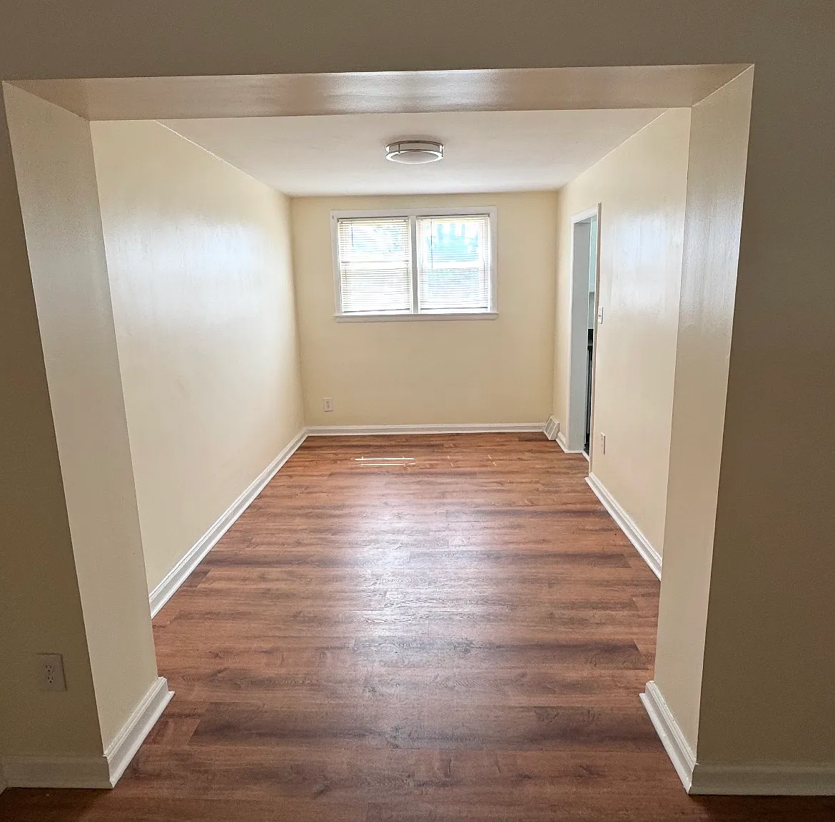 4 bed, 1550 sqft, $775 — Photo 1