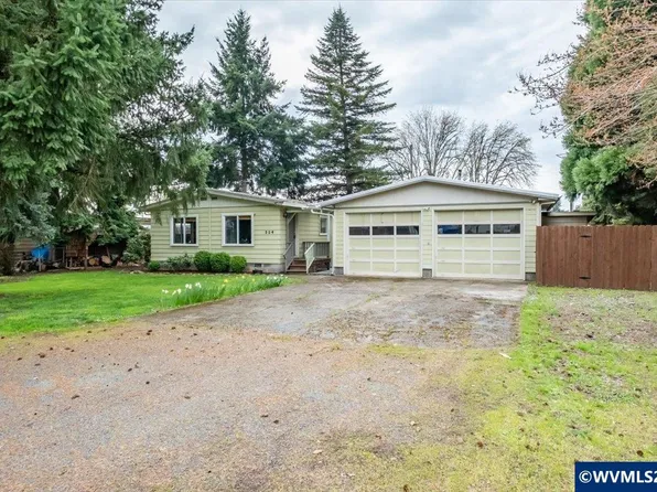 304 Moyer St, Brownsville, OR 97327