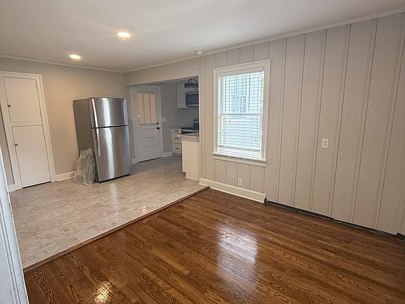 802 Castle St- Dining Room_05202025
