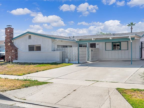 2nd image of 426 Tonopah Ave