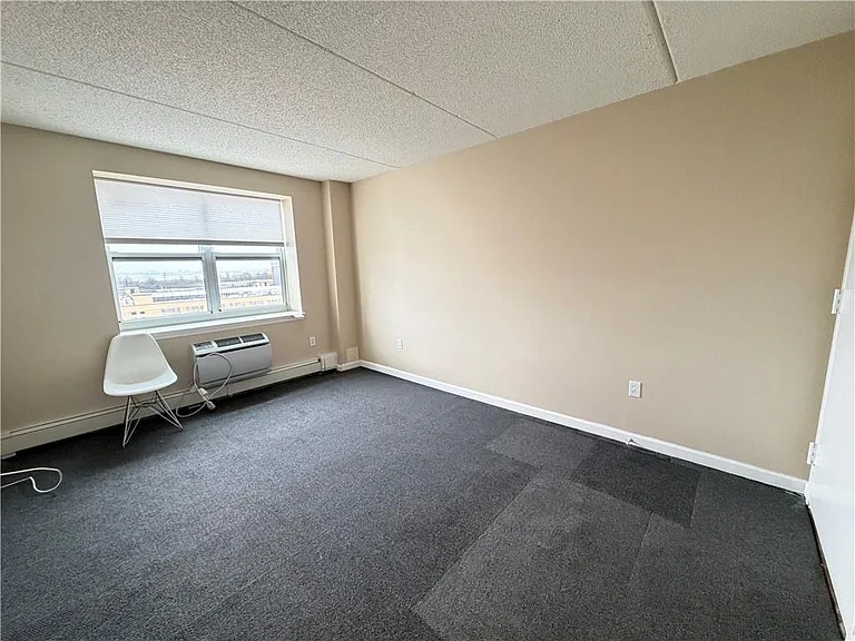 7914 Rockaway Beach Blvd #7C — Photo 11