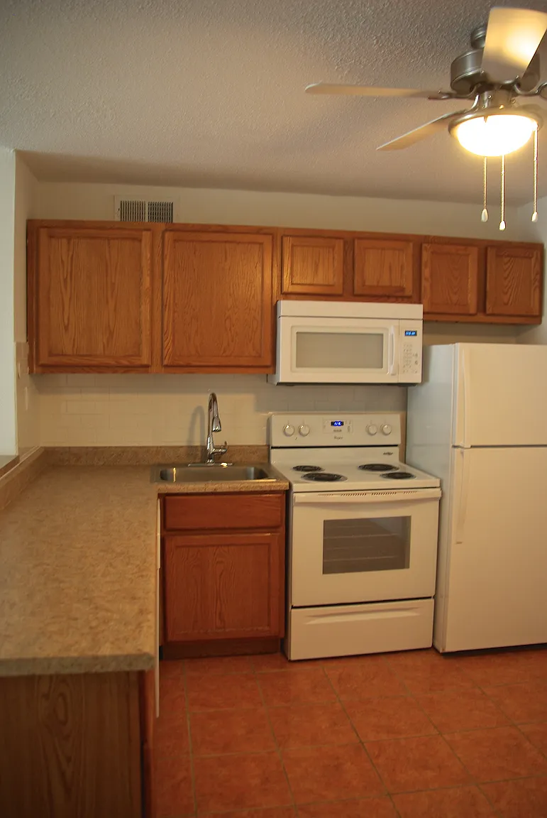 4493 El Paulo Ct APT B photo 1