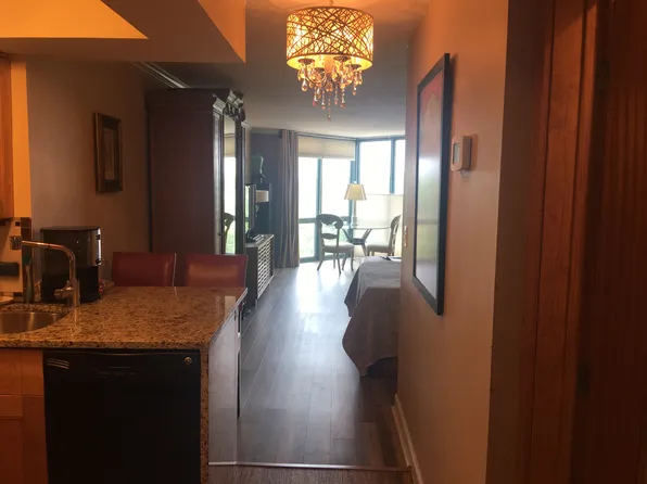 2870 Pharr Court South NW, Atlanta, GA 30305