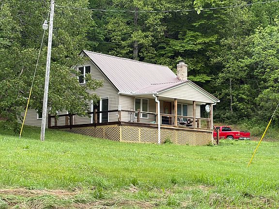 2nd image of 1568 Quicks Run Rd