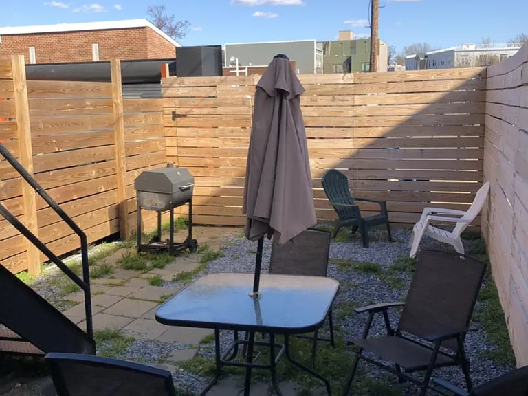1441 Holbrook St NE — Photo 7