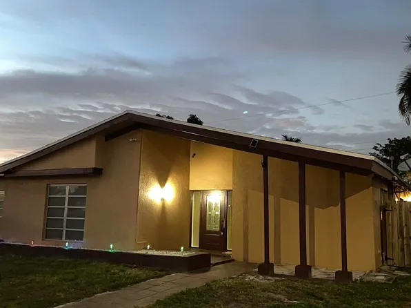 6609 Arbor Dr, Hollywood, FL 33023