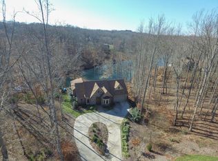 350 Crows Nest Dr, Stokesdale, NC 27357