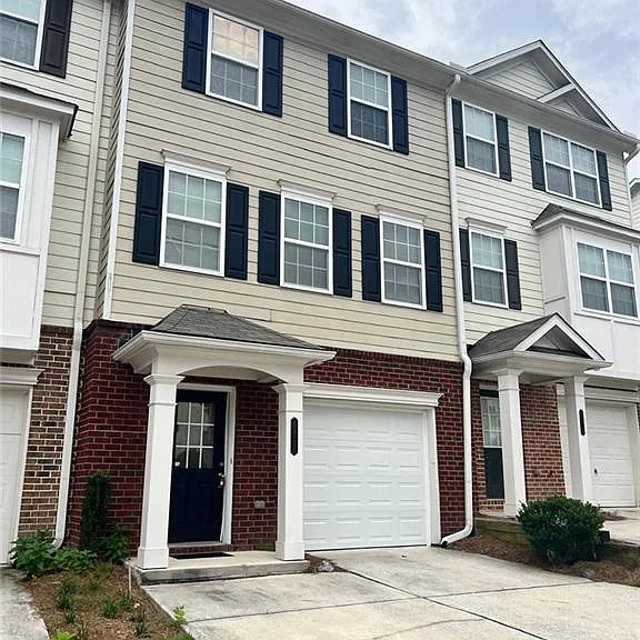 6877 Slate Stone Way SE — Photo 3