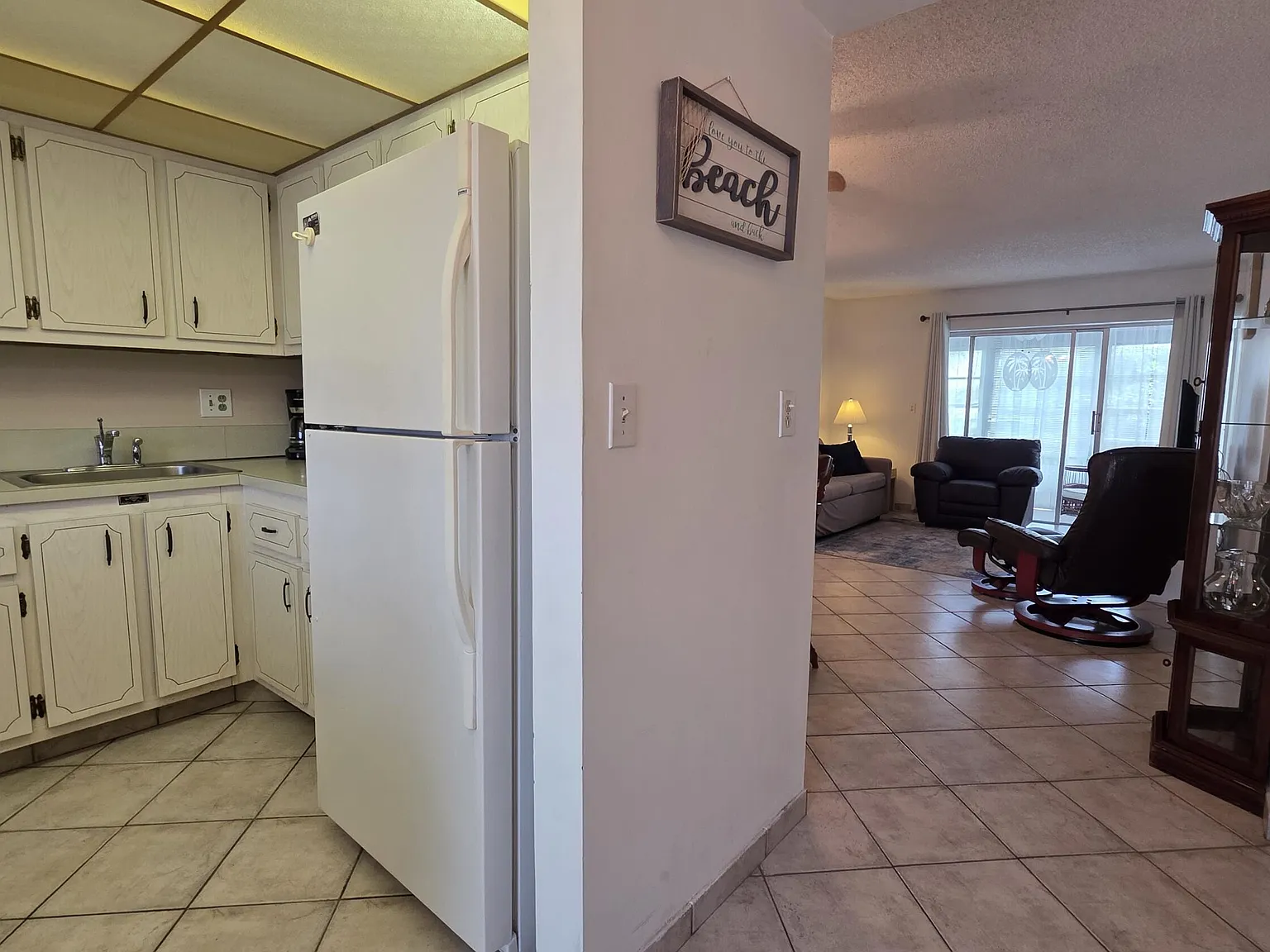 1 bed, 1.5 bath, 768 sqft, $1,400 — Photo 3