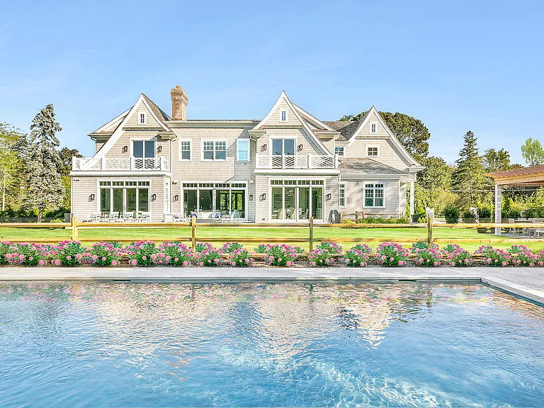 173 Ferry Rd — Photo 1