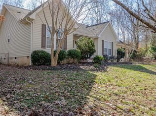 208 Redbud St, Seneca, SC 29672