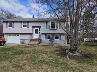 26 Lou Ave, Salem, NH 03079