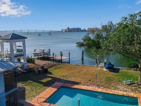 1479 Bay Point Dr, Sarasota, FL 34236