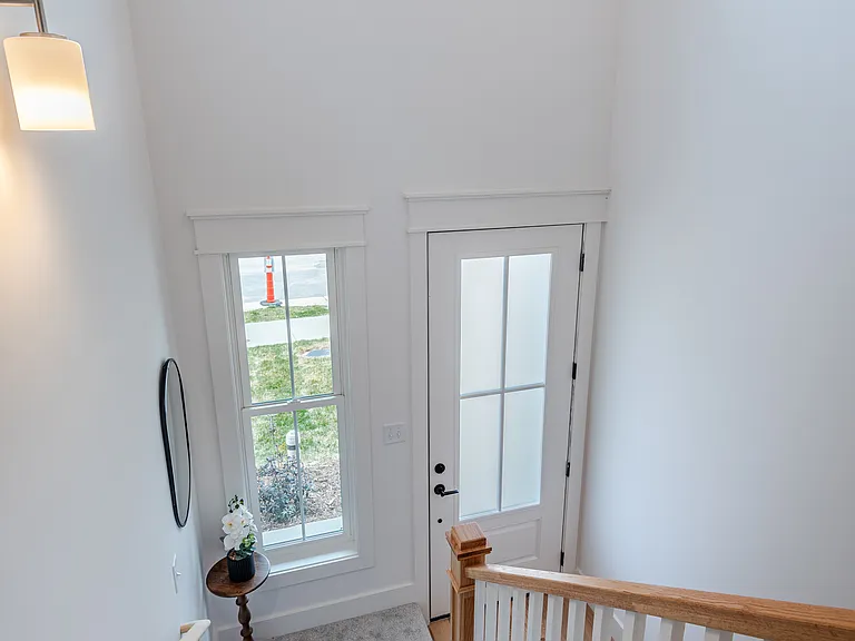 153 Collin Pl — Photo 6