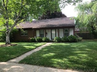 34220 Shorewood St, Chesterfield, MI 48047