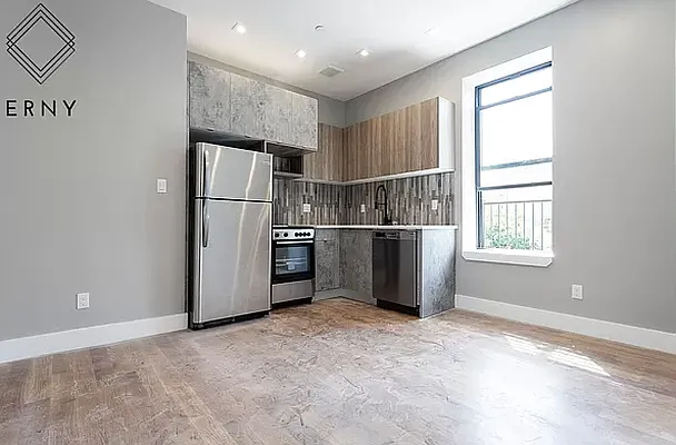 Rented by ERNY LLC | media 2