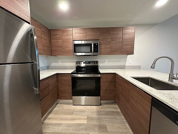 5th image of 4424 S Texas Ave #1-106