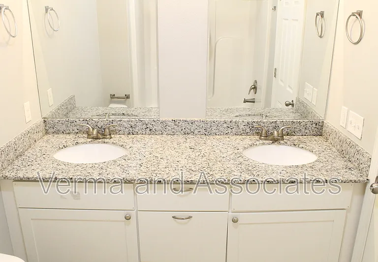 5007 SW Fieldstone Blvd #2 — Photo 13