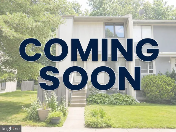 2242 Cartwright Pl, Reston, VA 20191