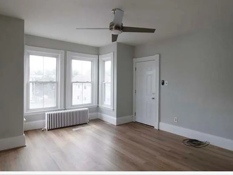 415 Summer St #2 — Photo 1