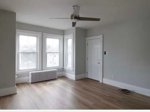 415 Summer St #2, New Bedford, MA 02740