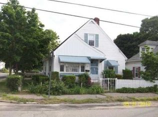 67 Seneca Ave, Pawtucket, RI 02860