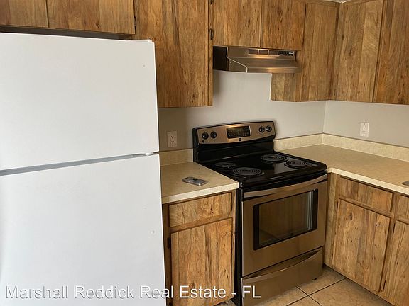 4th image of 18472 Miami Blvd