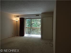 3rd image of 27083 Oakwood Cir #X-215