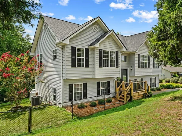 212 Courtney Cir, Rocky Face, GA 30740