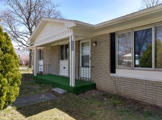 4125 Windward Dr, Lansing, MI 48911