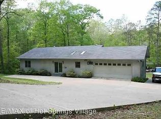 Loria Ln, Hot springs village, AR 71909