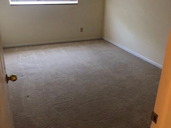 4th image of 413 N Eton St APT 206