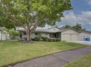 945 SE 224th Ave, Gresham, OR 97030