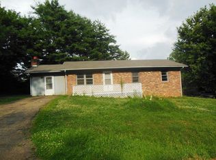 48 Miles St, Sparta, NC 28675