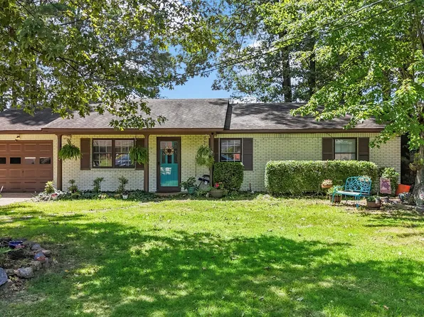 1611 Runnymead Ave SW, Decatur, AL 35601