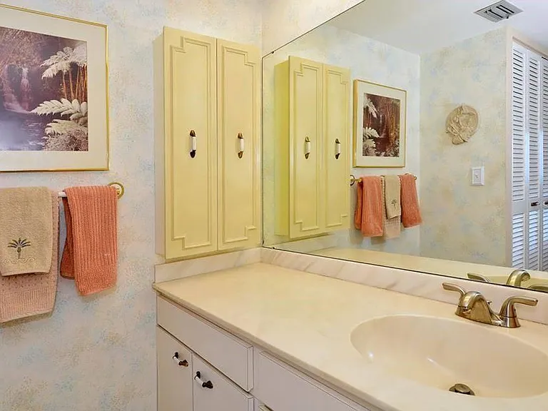 1055 W Peppertree Dr #603AA — Photo 10