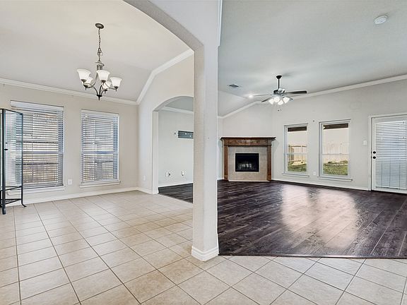 4th image of 6033 Paddlefish Dr