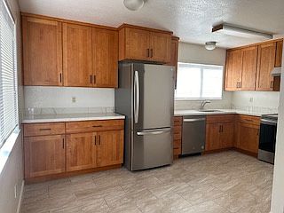 Fully Remodeled Kitchen
